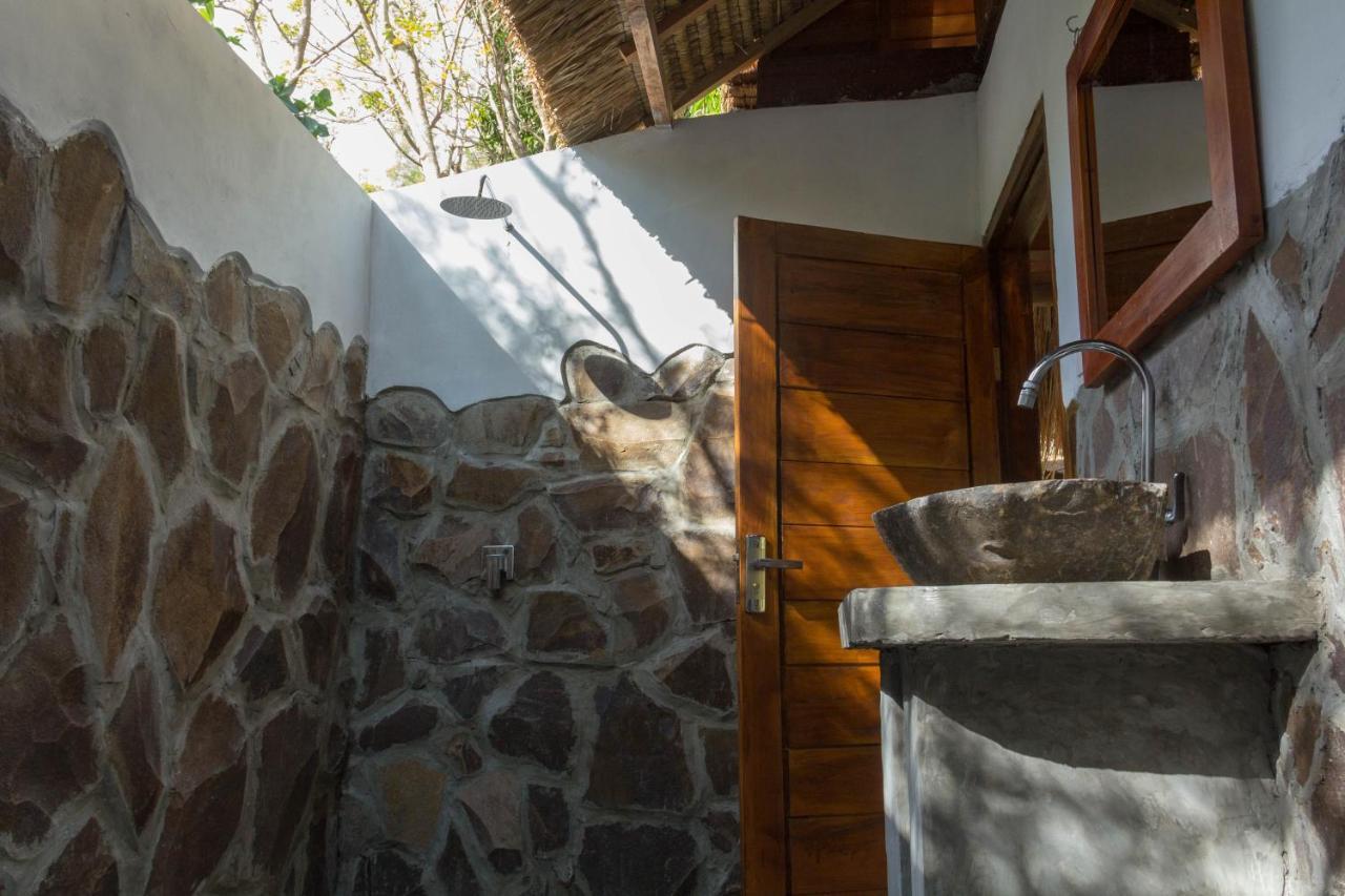 Majango Bungalows Kuta  Buitenkant foto