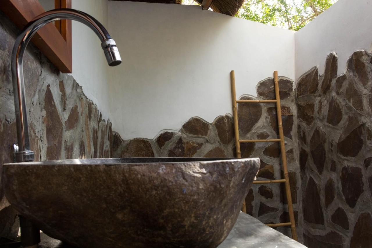 Majango Bungalows Kuta  Buitenkant foto
